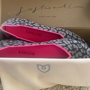 NIB Rothys Merino Flat sz 9